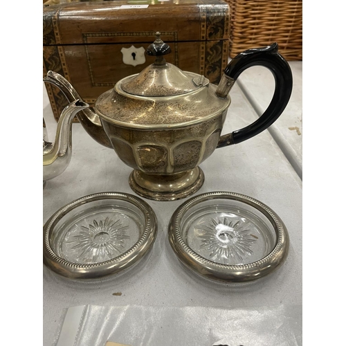 138 - A QUANTITY OF ITEMS TO INCLUDE SILVER PLATED TEAPOTS, TRINKET DISHES, FLOWER ARRANGING DISH WITH FRO... 