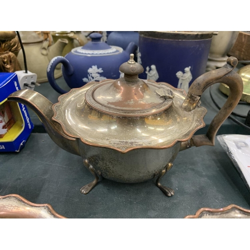 180 - TWO VINTAGE SILVER PLATED ITEMS - PEDESTAL BOWL WITH PIERCED GALLERY DESIGN AND SMALLER DISH