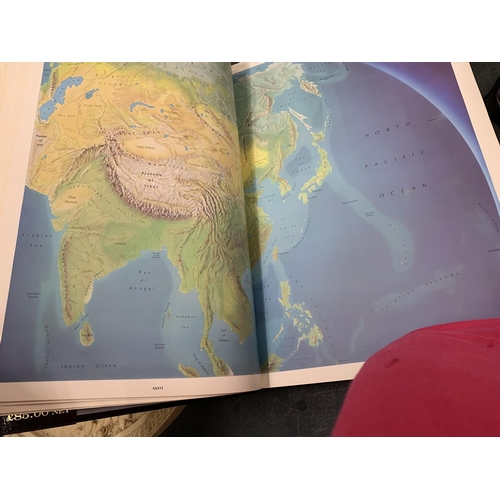 188 - A LARGE THE TIMES ATLAS OF THE WORLD COMPREHENSIVE EDITION IN GOOD CONDITION