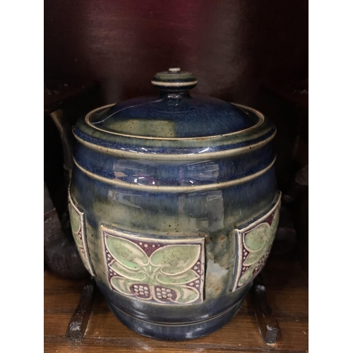 205 - A VINTAGE OAK TOBACCO CABINET WITH GLASS FRONT AND KEY TO INCLUDE A ROYAL DOULTON TOBACCO JAR - A/F ... 