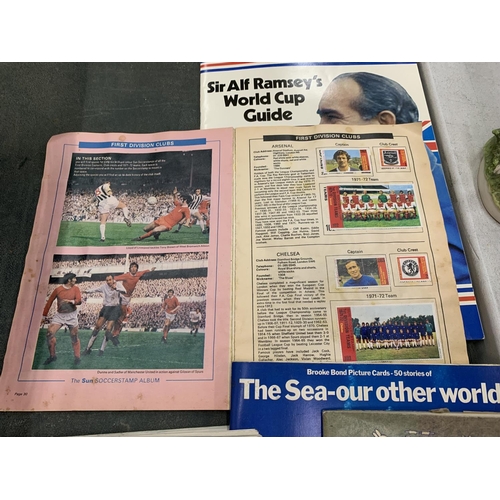 219 - A QUANTITY OF VINTAGE CIGARETTE ALBUMS, 'SPORT' TEAM PICTURE ALBUMS, 1971 SOCCER STAMP ALBUM, ETC