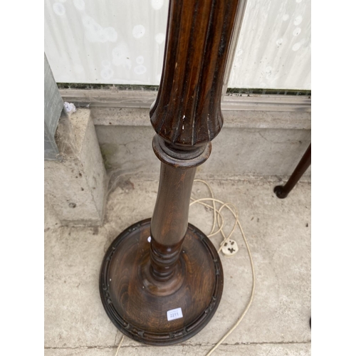 2211 - A MID 20TH CENTURY STANDARD LAMP ON TURNED AND FLUTED COLUMN COMPLETE SHADE