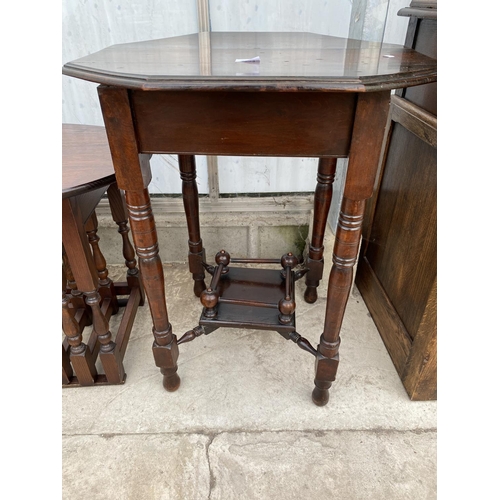 2233 - A LATE VICTORIAN WALNUT OCTAGONAL TWO TIER CENTRE TABLEE