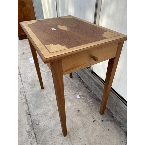 2238 - AN EDWARDIAN STYLE SHELL INLAID OCCASIONAL TABLE, 25.5X17.5