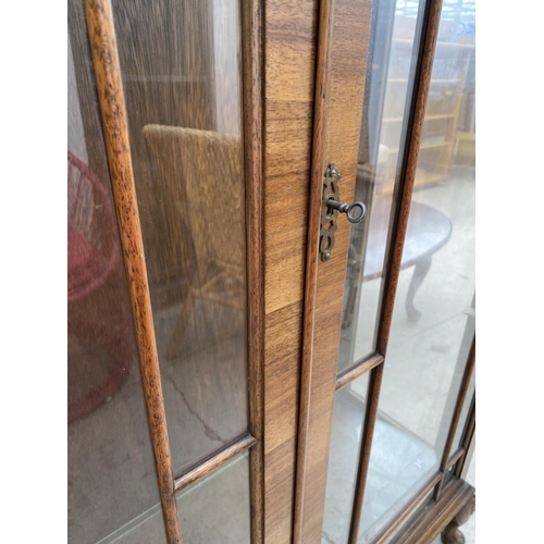 2248 - A MID 20TH CENTURY MAHOGANY TWO DOOR DISPLAY CABINET ON CABRIOLE LEGS, 37