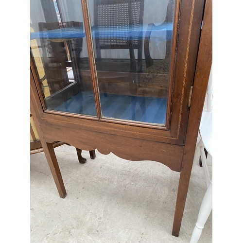 2270 - AN EDWARDIAN MAHOGANY AND INLAID CHINA CABINET ON OPEN BASE, 25