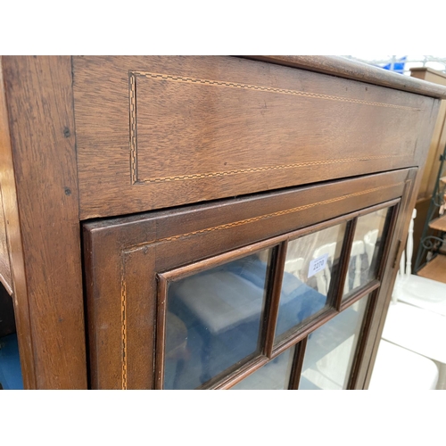 2270 - AN EDWARDIAN MAHOGANY AND INLAID CHINA CABINET ON OPEN BASE, 25