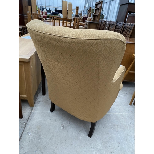 2351 - A  MODERN BUTTON-BACK EASY CHAIR ON FRONT CABRIOLE LEGS