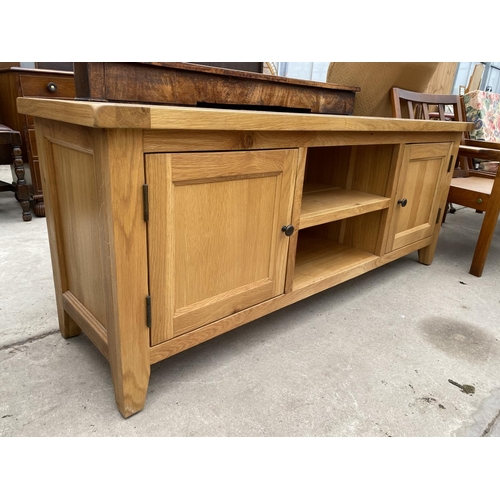 2377 - A 'BESP OAK HANDMADE FURNITURE' ENTERTAINMENT UNIT, 59