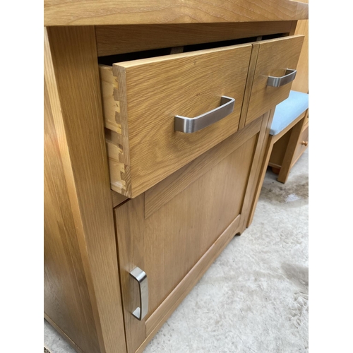 2405 - A MODERN OAK 'ZONE FURNITURE' SIDE CABINET, 31.5