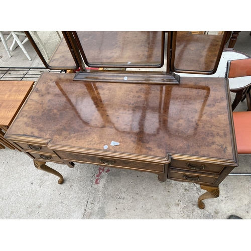 2455 - A MID 20TH CENTURY WALNUT DRESSING TABLE ON CABRIOLE LEGS, WITH TRIPLE MIRROR, 44