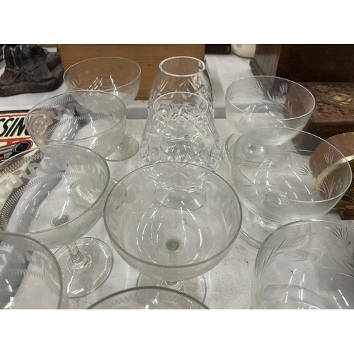 246 - A QUANTITY OF GLASSWARE TO INCLUDE BRANDY GLASSES, CHAMPAGNE GLASSES, SHERRY GLASSES ETC.,