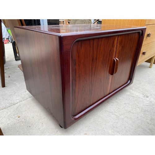 2489 - A RETRO CABINET WITH TWO TAMBOUR DOORS, 31