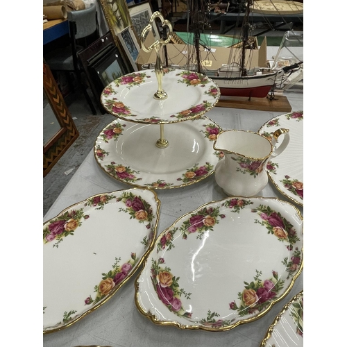 251A - A LARGE QUANTITY OF ROYAL ALBERT OLD COUNTRY ROSES TO INCLUDE PLATTERS, SAUCE BOAT AND PLATE, CEREAL... 