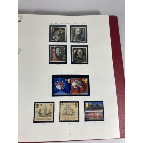 316 - THREE STAMP ALBUMS TO INCLUDE 2 X GREAT BRITAIN STAMP ALBUMS AND FURTHER BLANK STANLEY GIBBONS ALBUM