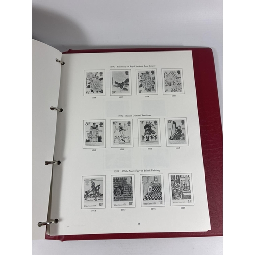 316 - THREE STAMP ALBUMS TO INCLUDE 2 X GREAT BRITAIN STAMP ALBUMS AND FURTHER BLANK STANLEY GIBBONS ALBUM