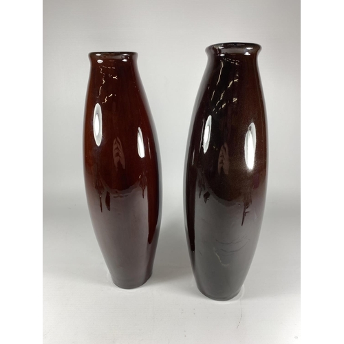 823 - A PAIR OF VINTAGE ROYAL DOULTON TREACLE GLAZE VASES, HEIGHT 36CM