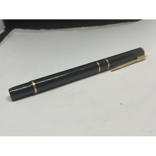 721 - A VINTAGE WATERMAN FOUNTAIN PEN