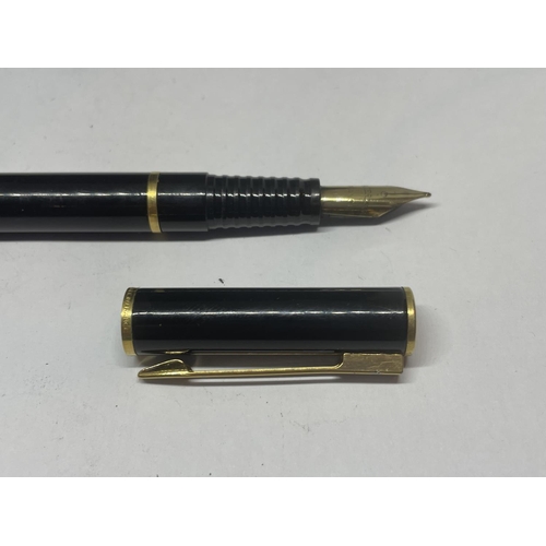 721 - A VINTAGE WATERMAN FOUNTAIN PEN