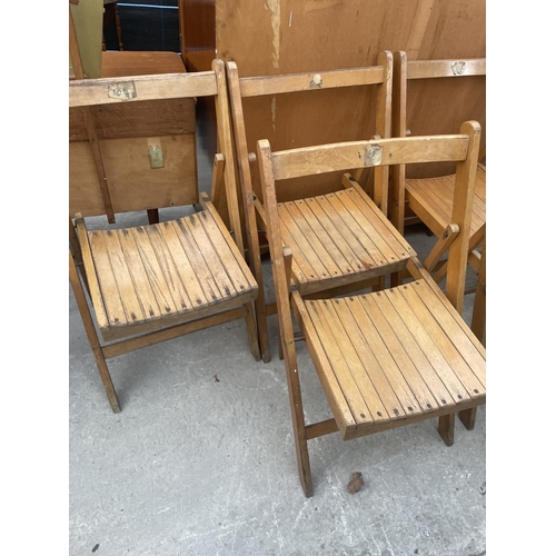 2601 - A SET OF SEVEN FOLDING GARDEN CHAIRS