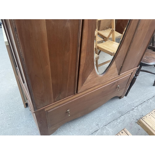 2653 - AN EDWARDIAN SATINWOOD MIRROR-DOOR WARDROBE