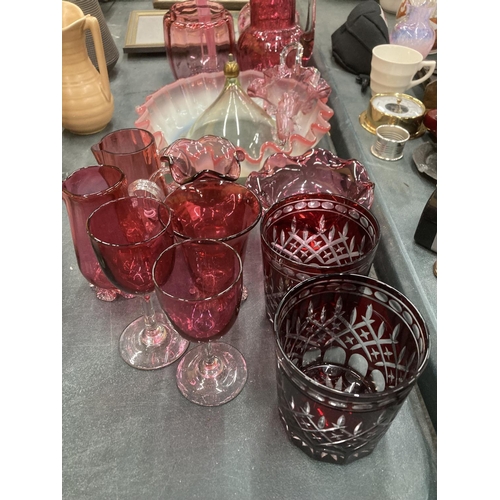 273 - A QUANTITY OF CRANBERRY AND ART GLASS