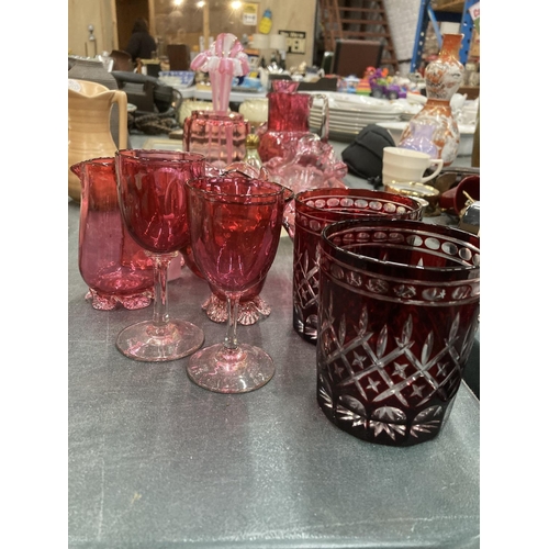 273 - A QUANTITY OF CRANBERRY AND ART GLASS