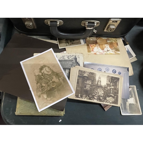 940 - A VERY LARGE QUANTITY OF VINTAGE EPHEMERA TO INCLUDE PHOTOGRAPHS, LETTERS, ETC IN A VINTAGE SUITCASE