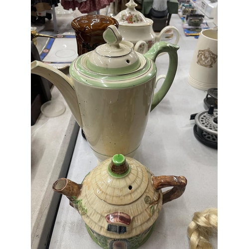 972 - A QUANTITY OF CERAMIC ITEMS TO INCLUDE A CHINA TEAPOT, SUGAR BOWL AND CREAM JUG, VINTAGE NEWHALL COF... 