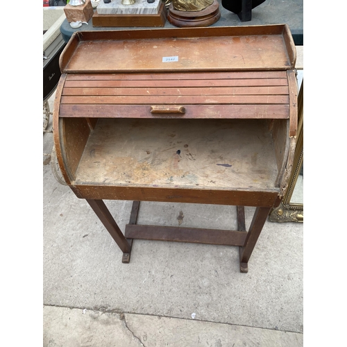 2542 - A CHILDS ROLL-TOP DESK