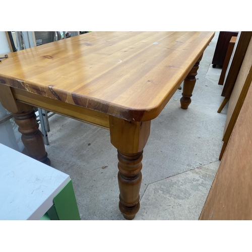 2544 - A VICTORIAN STYLE PINE KITCHEN TABLE ON TURNED LEGS, 64X35