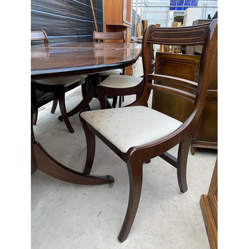 2566 - A REGENCY STYLE MAHOGANY TWIN-PEDESTAL EXTENDING DINING TABLE, 63X39