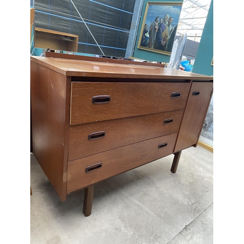 2574 - A RETRO TEAK DRESSING CHEST ENCLOSING THREE DRAWERS AND ONE CUPBOARD, 42