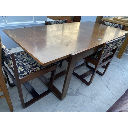 2588 - A RETRO BENTWOOD EXTENDING DINING TABLE, 72X36