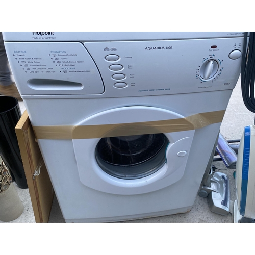 1729 - A WHITE HOTPOINT WASHING MACHINE