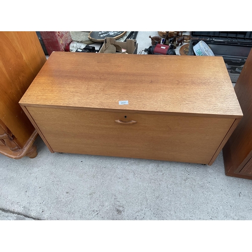 2697 - A RETRO TEAK 'LADDERAX' BUREAU SECTION, 35