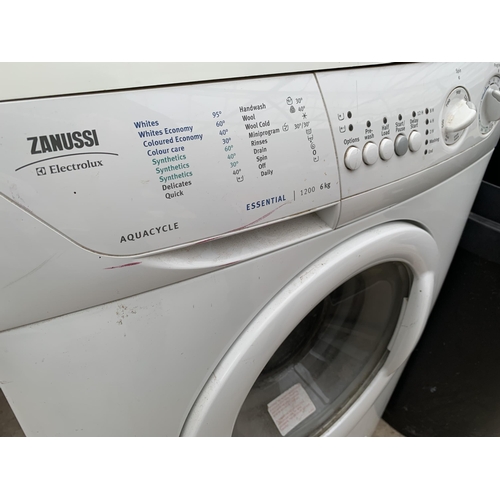 2085 - A WHITE ZANUSSI 6KG WASHING MACHINE