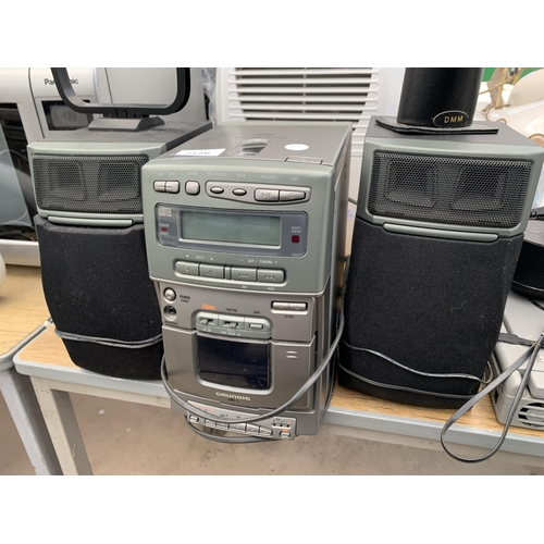 2156 - A GRUNDIG STEREO SYSTEM WITH TWO SPEAKERS