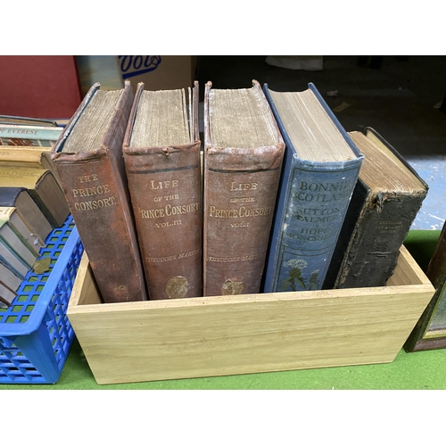 1100 - A QUANTITY OF VINTAGE BOOKS TO INCLUDE 'OBSERVERS', LIFE OF THE PRINCE CONSORT, ETC