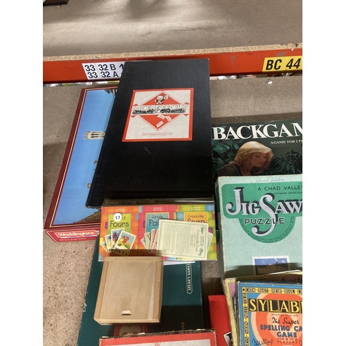 1155 - A QUANTITY OF VINTAGE GAMES TO INCLUDE BOULE, SYLABEX, SCRABBLE, BACKGAMMON, ETC.,