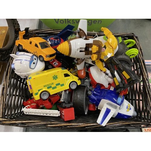 221 - A QUANTITY OF TOYS TO INCLUDE ACTION FIGURES, VEHICLES, ETC