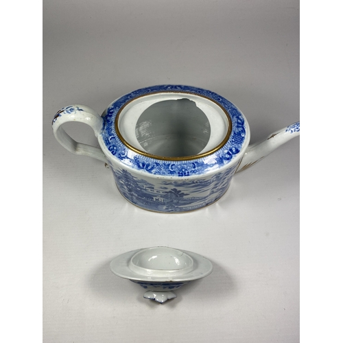 319 - A CHINESE QING BLUE & WHITE EXPORT PORCELAIN TEAPOT WITH PAGODA DESIGN, HEIGHT 15CM