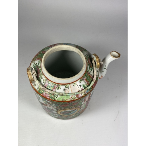 323 - A 19TH CENTURY CHINESE CANTON FAMILLE ROSE MEDALLION TEAPOT, HEIGHT 16CM