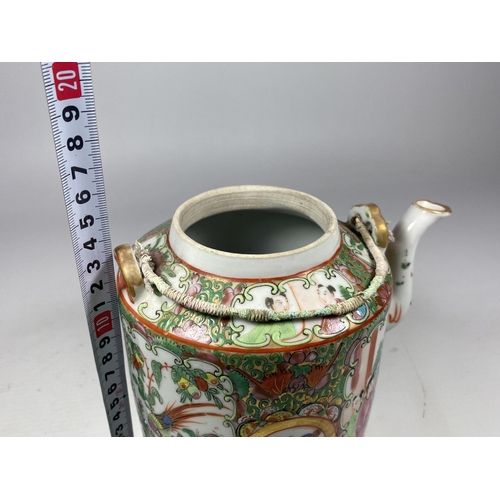 323 - A 19TH CENTURY CHINESE CANTON FAMILLE ROSE MEDALLION TEAPOT, HEIGHT 16CM