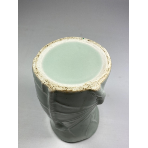 334 - A CHINESE CELADON PORCELAIN VASE WITH STEM DESIGN, UNMARKED TO BASE, HEIGHT 12.5CM