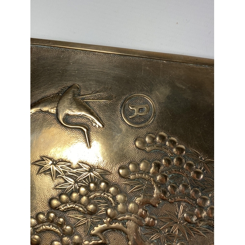 353 - A PAIR OF JAPANESE MEIJI PERIOD (1868-1912) HEAVY BRONZE MIRROR PLAQUES WITH CRANE DESIGN, 23 X 20CM