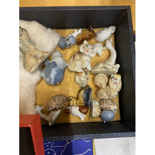 63 - A QUANTITY OF VINTAGE WADE WHIMSIES IN ORIGINAL BOXES TO INCLUDE 'POLAR SET', HORSES, FARM ANIMALS P... 
