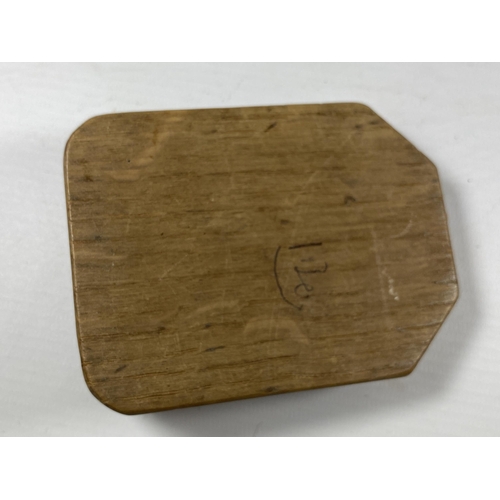 8 - A ROBERT THOMPSON OF KILBURN, 1960'S MOUSEMAN ASHTRAY, LENGTH 10.5CM