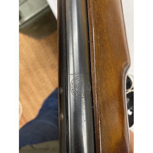 451 - A GOOD QUALITY BEEMAN MODEL R1 .22 CALIBRE AIR RIFLE, 50CM BARREL, STAMPED SAN RAFAEL CALLIFORNIA, C... 