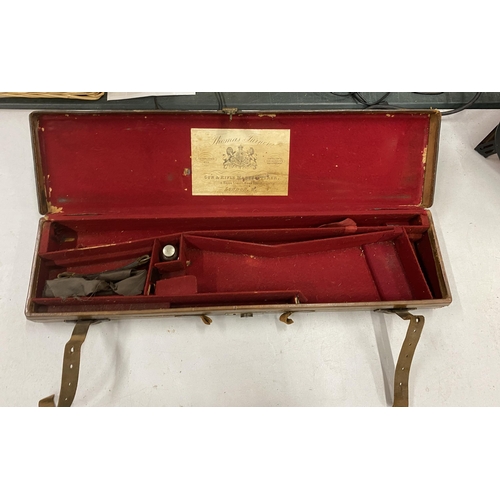 462 - A LEATHER SHOT GUN CASE, BEARS LABEL FOR THOMAS TURNER OF 19 BROOK STREET, LONDON LABEL, TO TAKE 71C... 